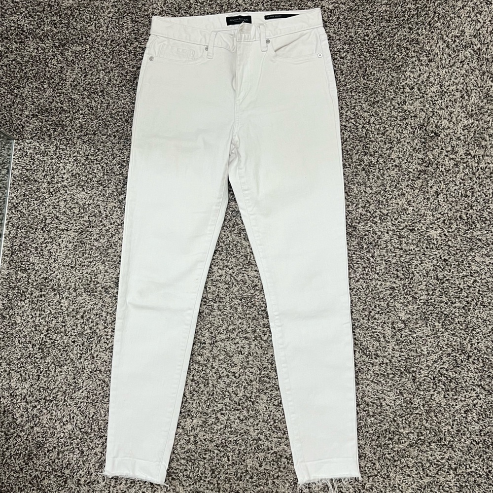 White mid rise skinny banana republic Jean